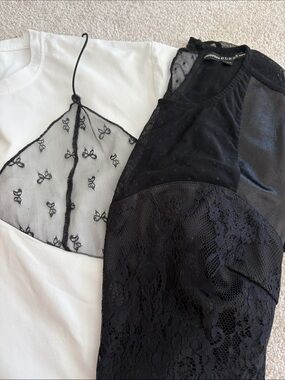 2/30$ guess cropped t shirt and lace bralette oversized t shirt bundle